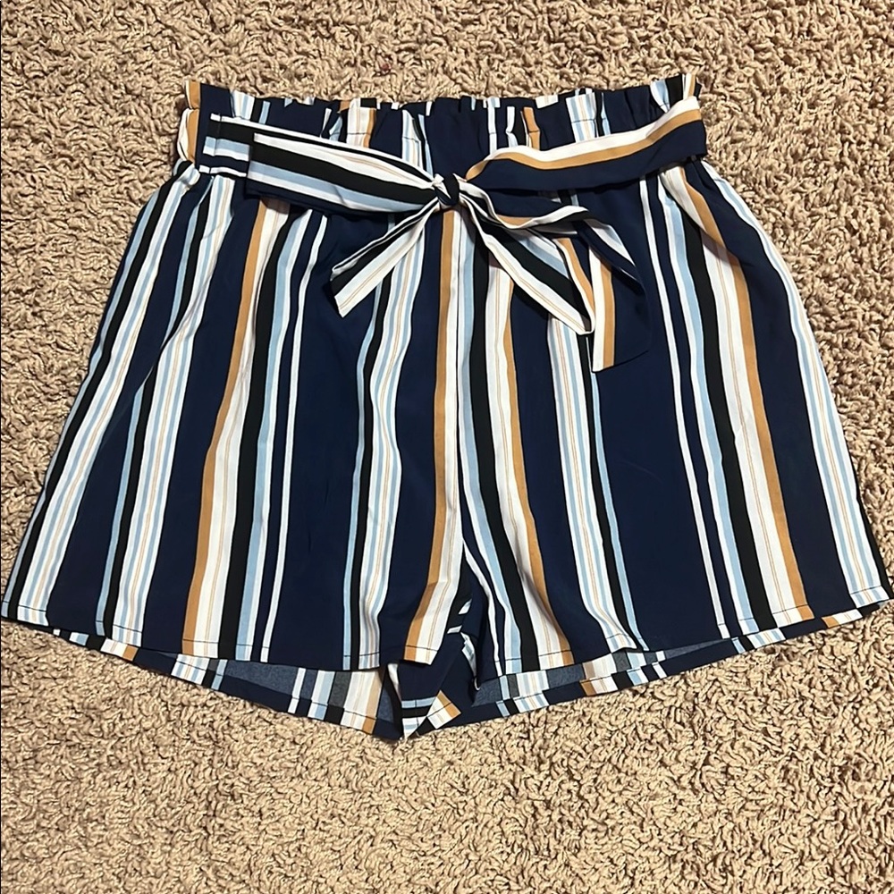 NWOT SHEIN Paper Bag Shorts